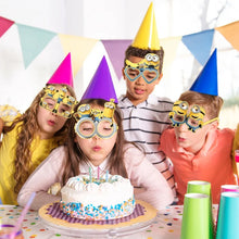 Lade das Bild in den Galerie-Viewer, 12 Stk. Minions Kinder Party Brillen für Feier, Geburtstag etc.

