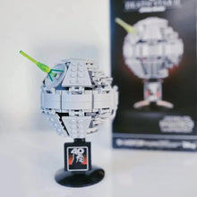 Lade das Bild in den Galerie-Viewer, Star Wars Mini Todesstern Baustein Set mit 289 Klemm-Bausteinen
