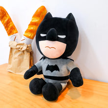 Lade das Bild in den Galerie-Viewer, Große Superhelden Plüsch Figuren Spiderman, Batman, Captain America oder Iron Man
