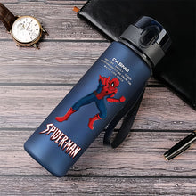 Lade das Bild in den Galerie-Viewer, Spiderman Trinkflaschen in tollen Spider-Man Motiven
