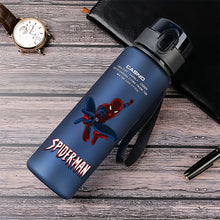 Lade das Bild in den Galerie-Viewer, Spiderman Trinkflaschen in tollen Spider-Man Motiven
