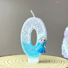 Lade das Bild in den Galerie-Viewer, Die Eiskönigin Frozen Geburtstagskerzen Kindergeburtstag mit Jahreszahl
