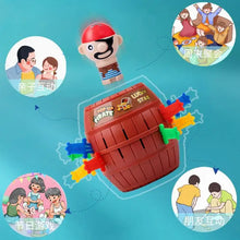 Lade das Bild in den Galerie-Viewer, Pop Up Piratenfass Spielzeug zum spielen und Spaß haben
