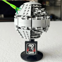 Lade das Bild in den Galerie-Viewer, Star Wars Mini Todesstern Baustein Set mit 289 Klemm-Bausteinen
