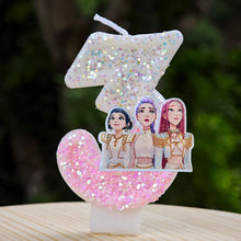 Lade das Bild in den Galerie-Viewer, Kpop Demon Hunters Geburtstagskerze mit Jahreszahl, mit Rumi, Zoey, Mira Motiv
