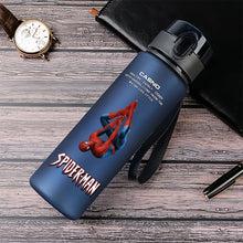 Lade das Bild in den Galerie-Viewer, Spiderman Trinkflaschen in tollen Spider-Man Motiven
