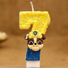 Lade das Bild in den Galerie-Viewer, Paw Patrol Kindergeburtstagskerze mit Jahreszahl und Skye, Chase oder Rubble Motiv
