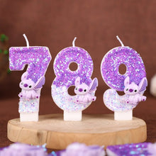Lade das Bild in den Galerie-Viewer, Pinke Angel und Lilo &amp; Stitch Geburtstagskerzen mit Jahreszahl
