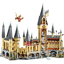 Lade das Bild in den Galerie-Viewer, Harry Potter Schloß Hogwarts Baustein Set 6120 Teile - Kompatibel mit 71043 kaufen
