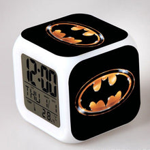 Lade das Bild in den Galerie-Viewer, Batman Digitaler Wecker mit Uhr kaufen
