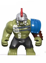 Lade das Bild in den Galerie-Viewer, Hulk Gladiator Minifigur 8.5cm - Spielzeug kaufen
