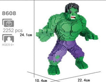 Lade das Bild in den Galerie-Viewer, Große Hulk Marvel Avengers Baustein Figur zum selbst bauen kaufen
