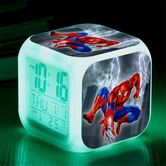 Spiderman Wecker mit Digital LED Uhr in vielen Motiven kaufen