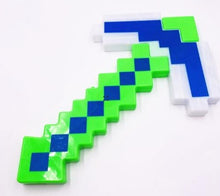 Lade das Bild in den Galerie-Viewer, Leuchtende Minecraft Schwerter Spielzeug (ca. 35cm) kaufen
